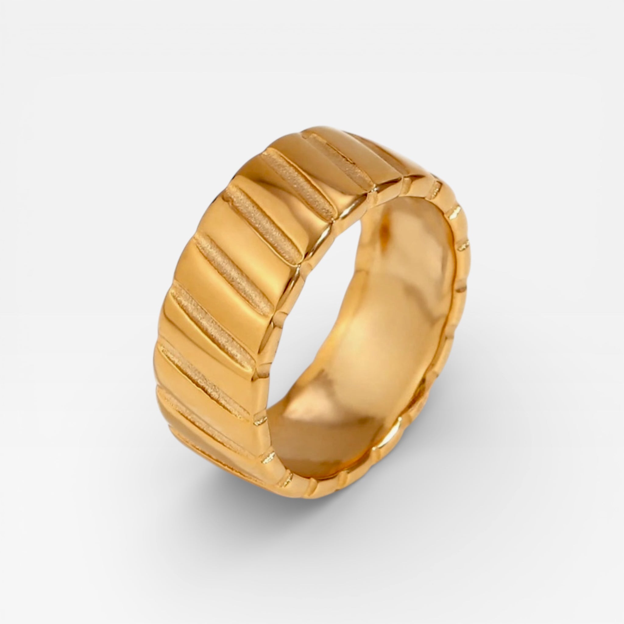 Gold Chunky Ribbed Ring
